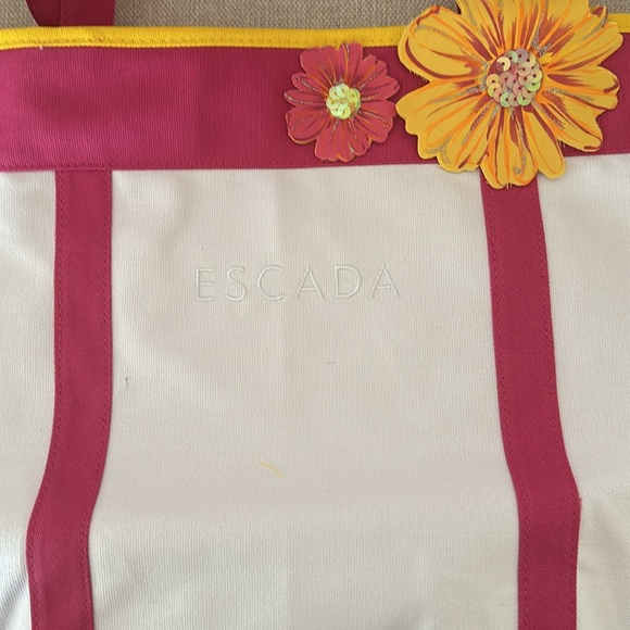 Escada canvas white/pink tote bag with yellow nylon lining. New. - Picture 2 of 4